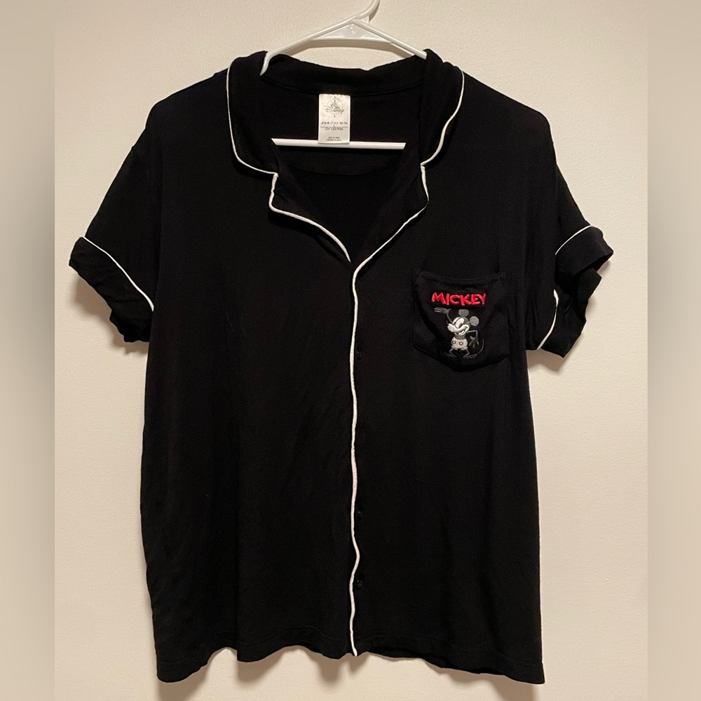 Women’s Disney Black pyjama top with Logo